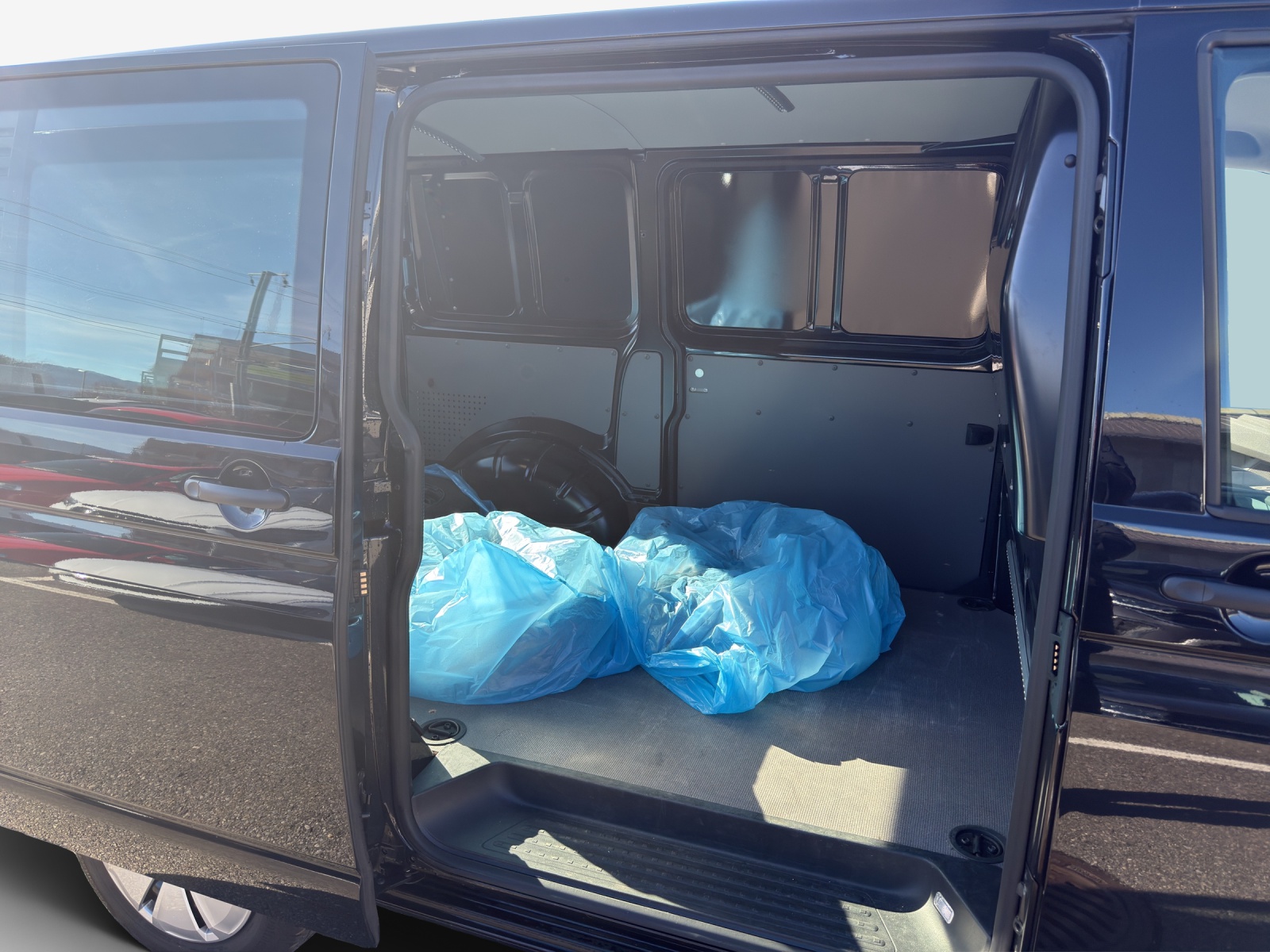 VW T6.1 2.0 TDI DSG-image-14