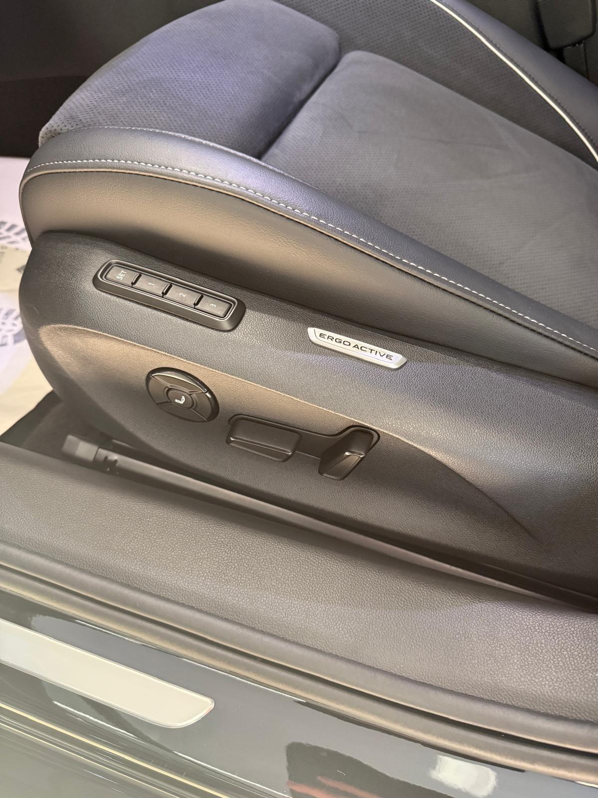 VW Passat Variant 1.5 eTSI ELEGANCE VARIANT DSG-image-7