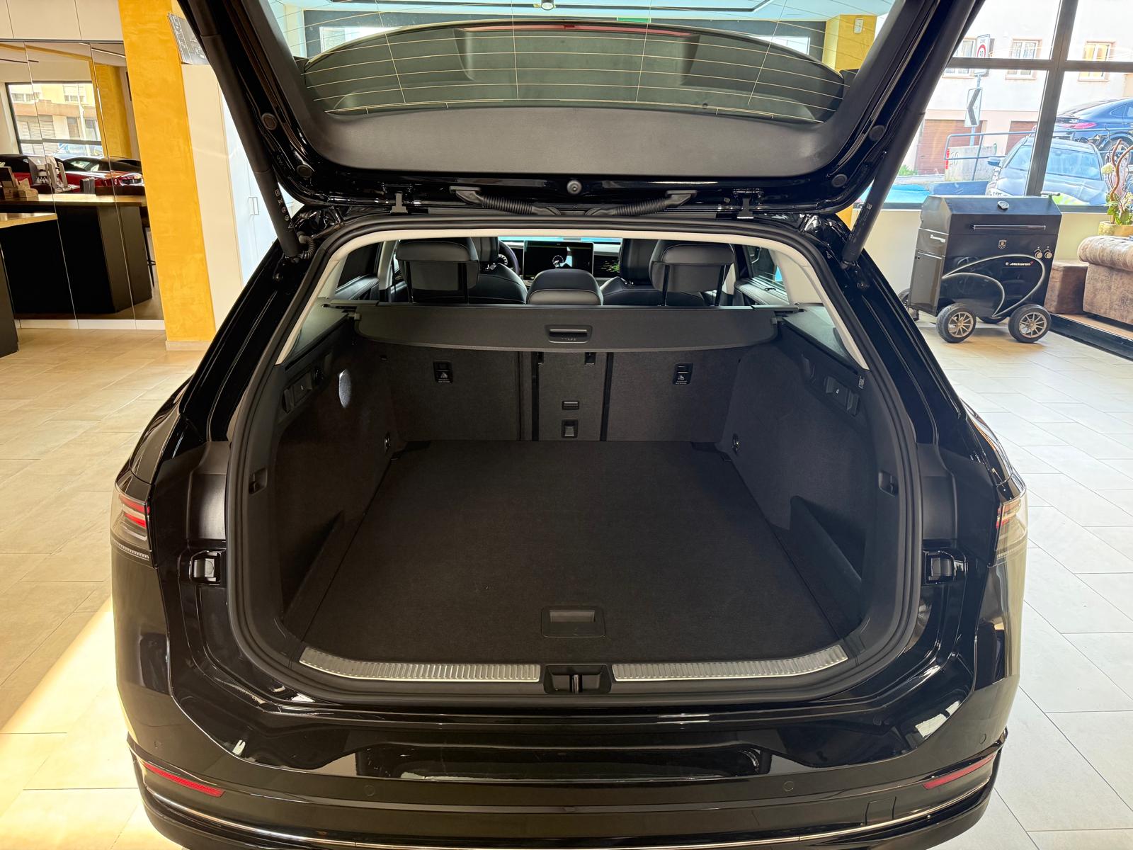 VW Passat Variant 1.5 eTSI ELEGANCE VARIANT DSG-image-4