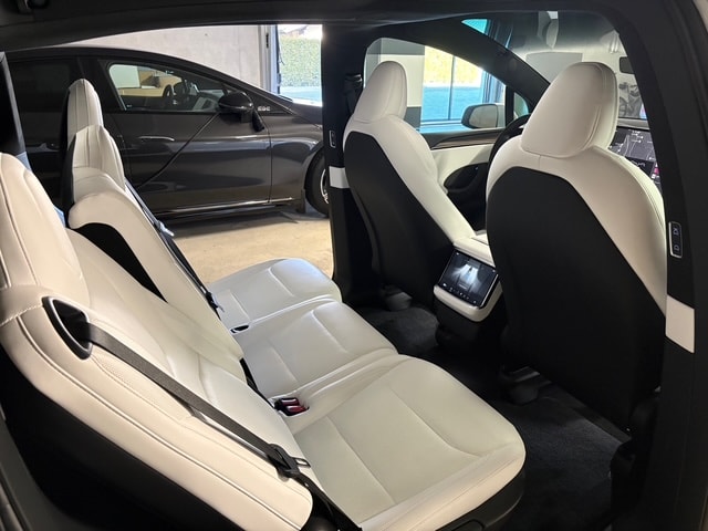 TESLA Model X 100kWh Palladium Long Range AWD-image-10