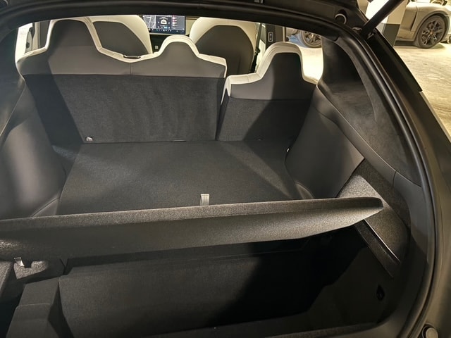 TESLA Model X 100kWh Palladium Long Range AWD-image-11