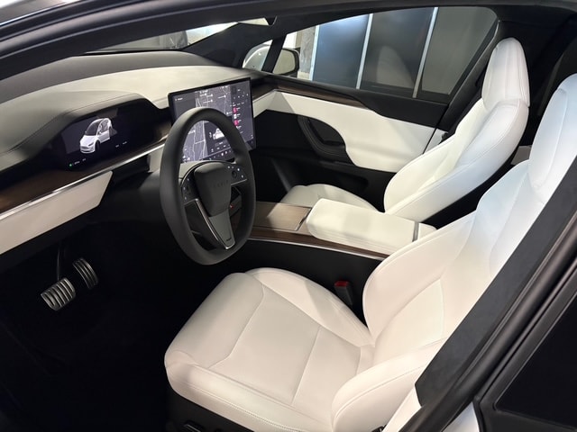 TESLA Model X 100kWh Palladium Long Range AWD-image-7