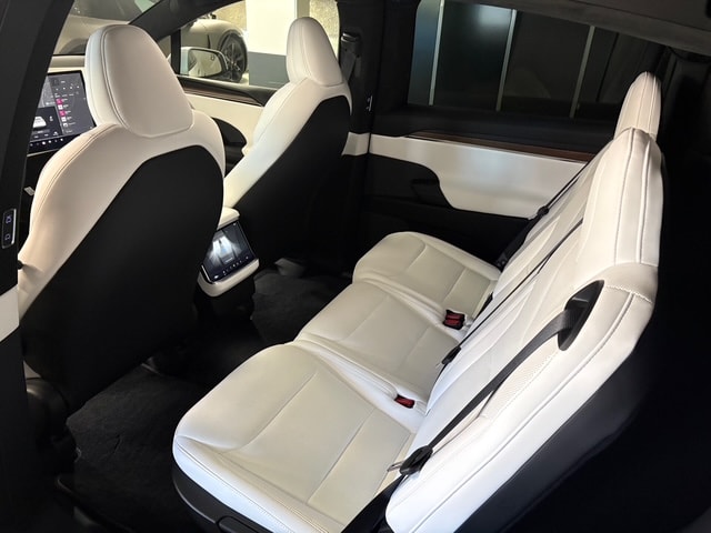 TESLA Model X 100kWh Palladium Long Range AWD-image-8