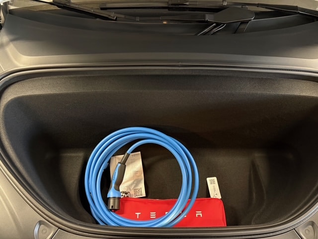 TESLA Model X 100kWh Palladium Long Range AWD-image-12