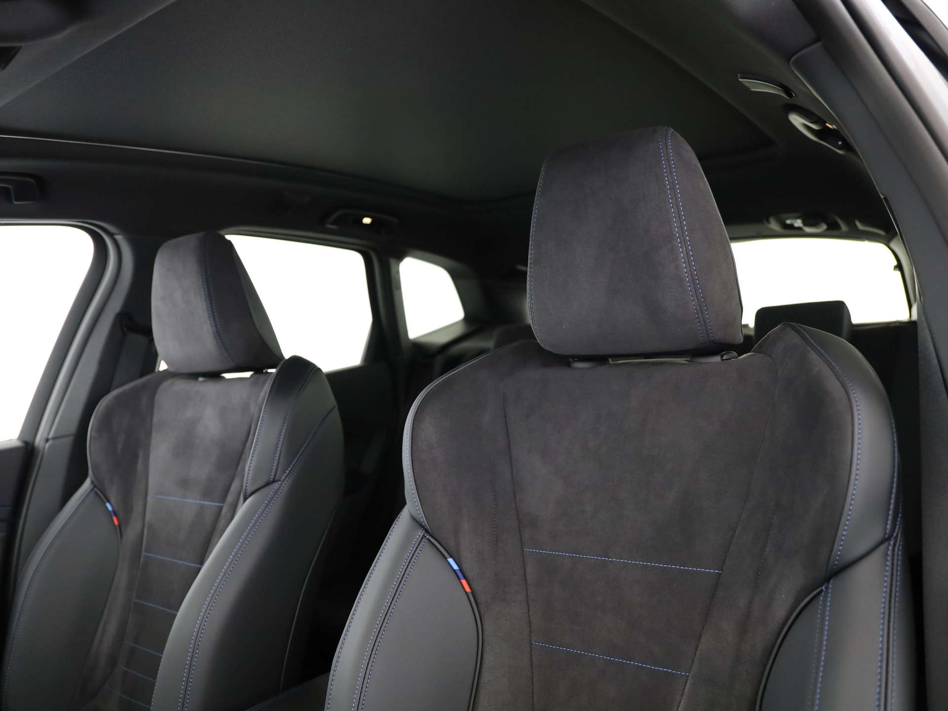 BMW 223i xDrive SDKG Active Tourer-image-11