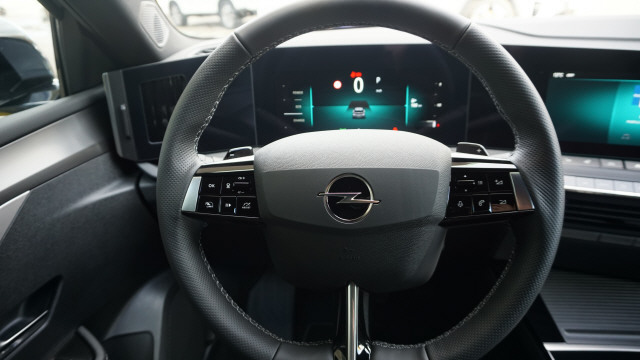 OPEL Astra 1.2i MHEV GS A-image-11