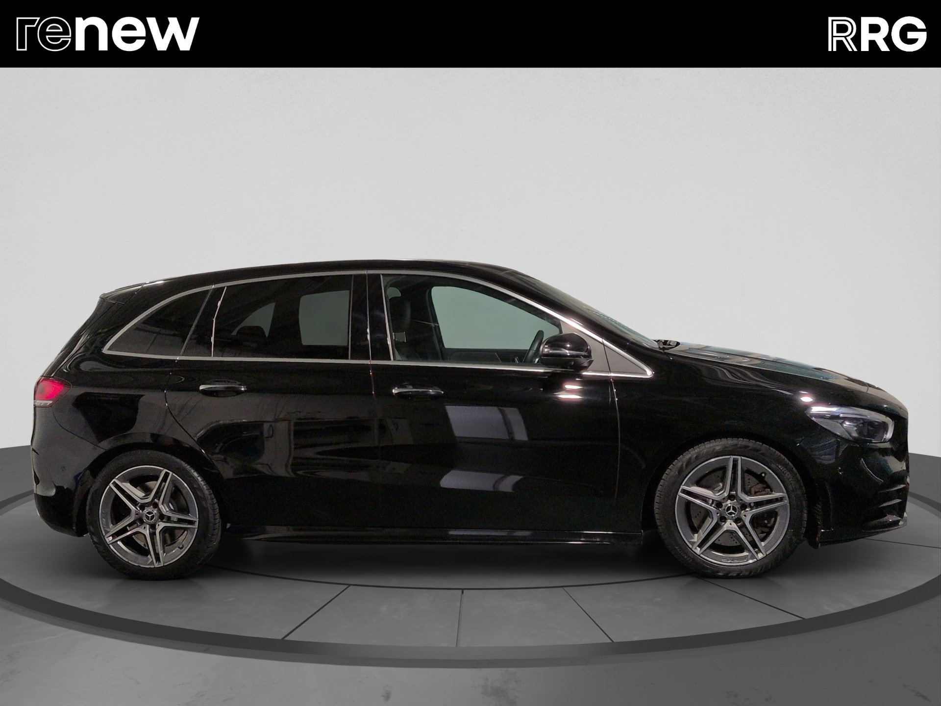 MERCEDES-BENZ B 250 4Matic AMG Line-image-1