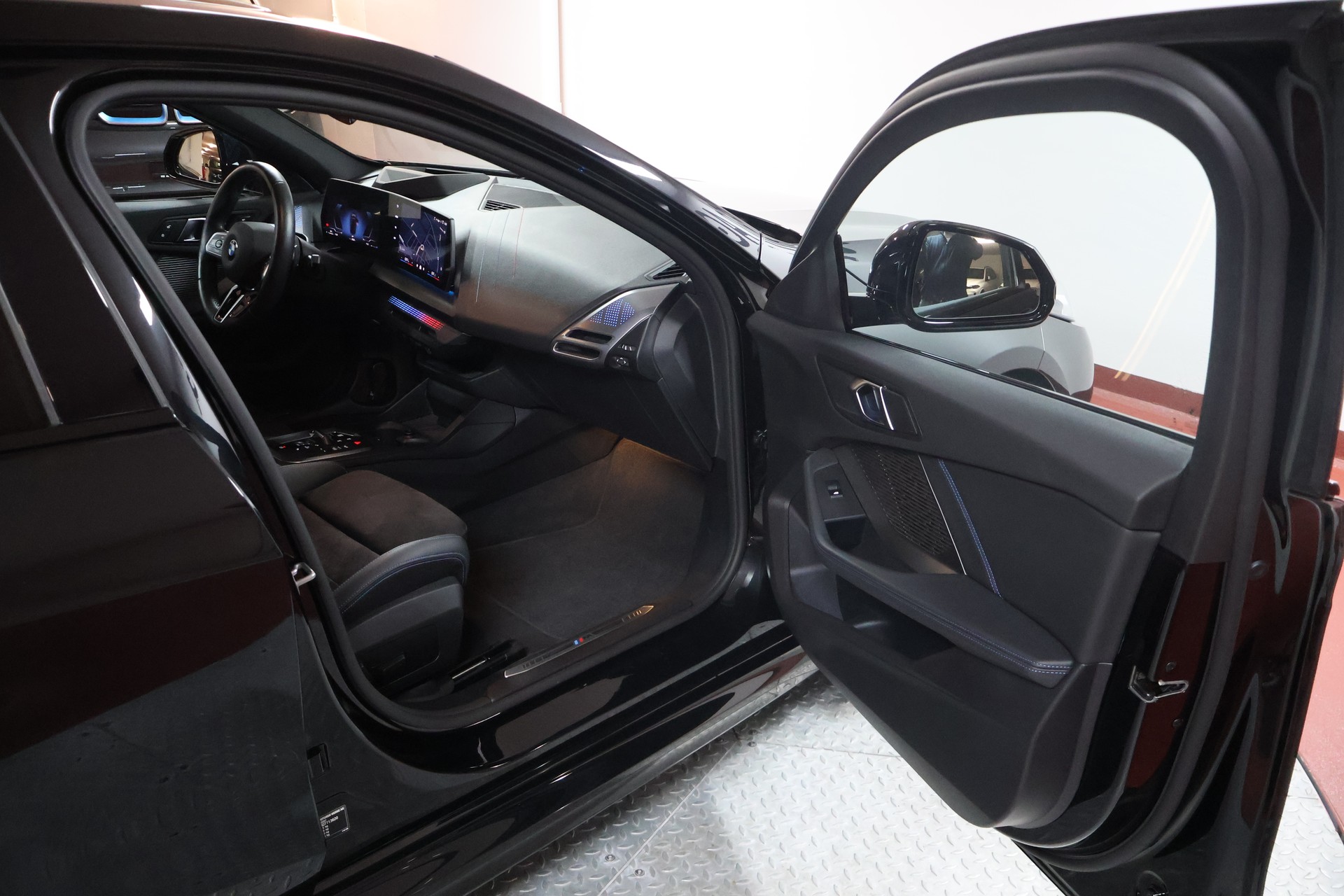 BMW 123 xDrive M Sport Steptronic-image-12