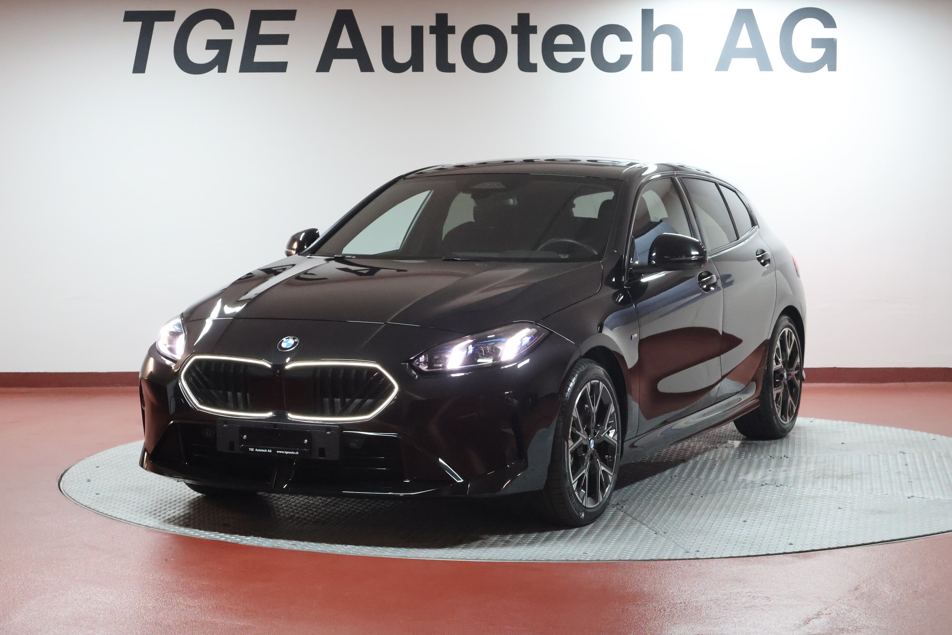 BMW 123 xDrive M Sport Steptronic-image-0