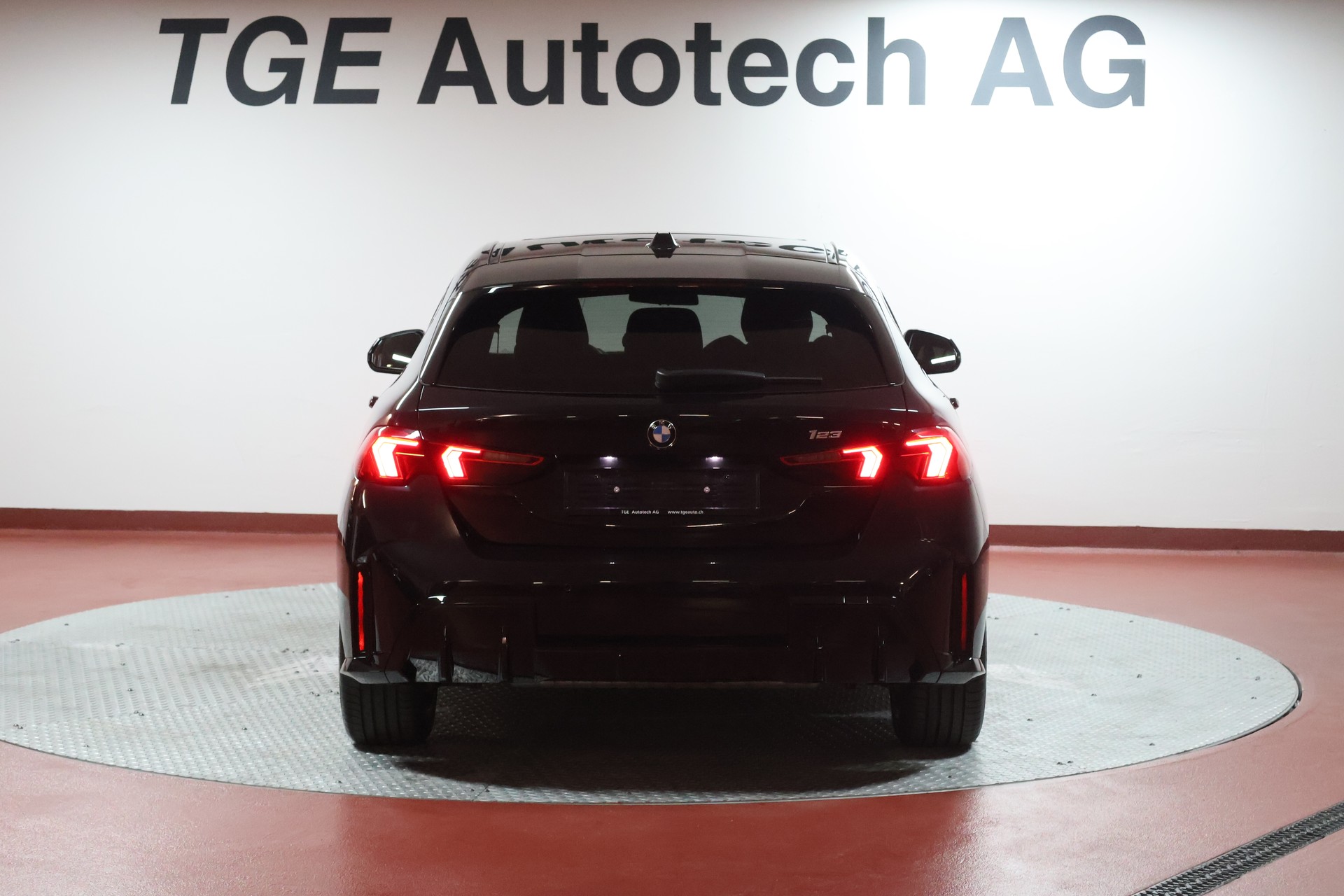 BMW 123 xDrive M Sport Steptronic-image-19