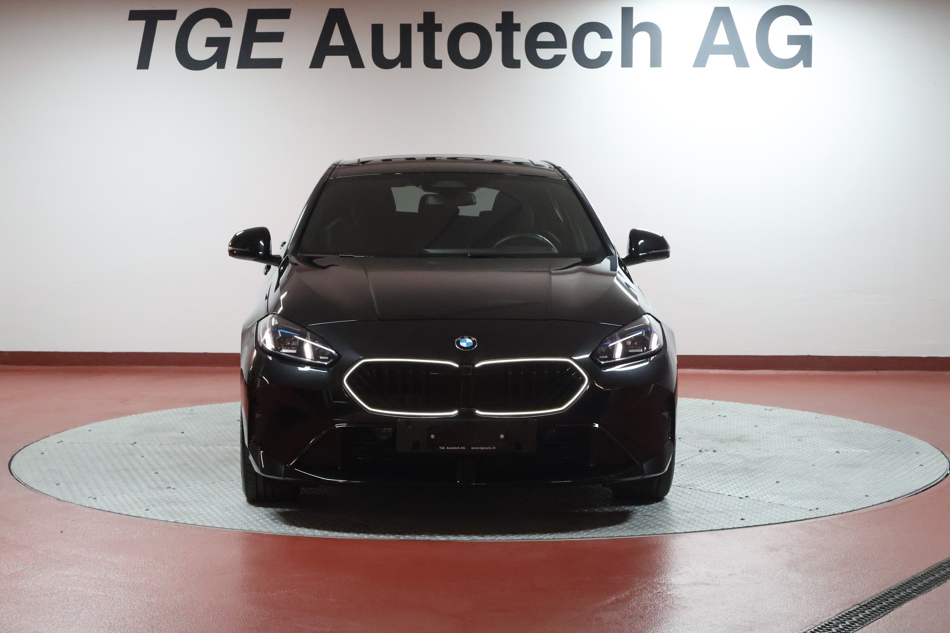 BMW 123 xDrive M Sport Steptronic-image-1
