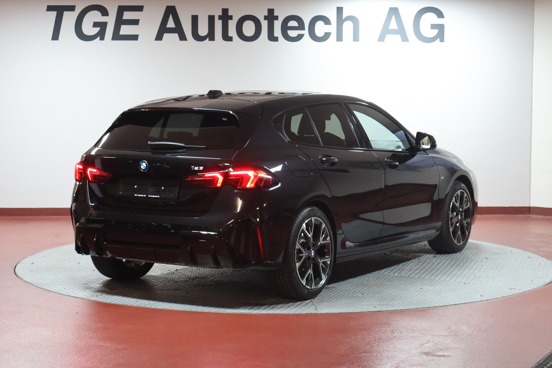 BMW 123 xDrive M Sport Steptronic-image-18