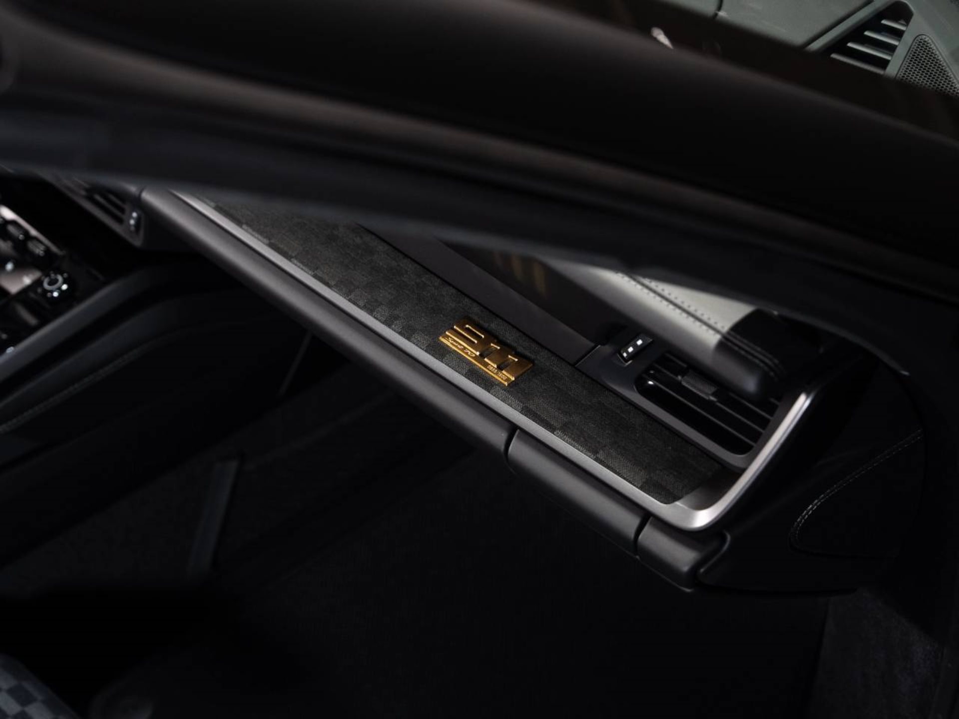 PORSCHE 911 Spirit 70-image-13