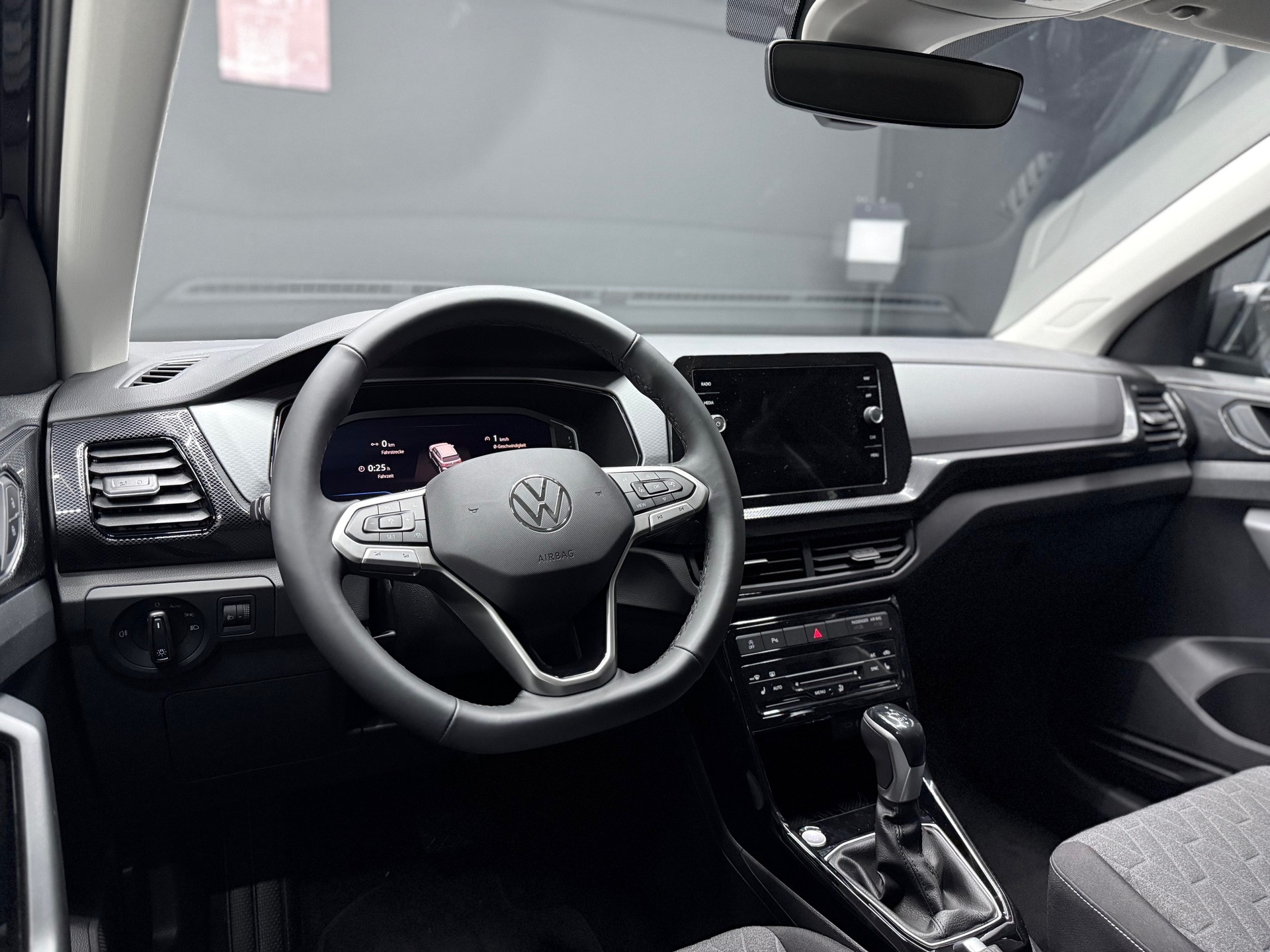 VW T-Cross 1.0 TSI Life DSG-image-7