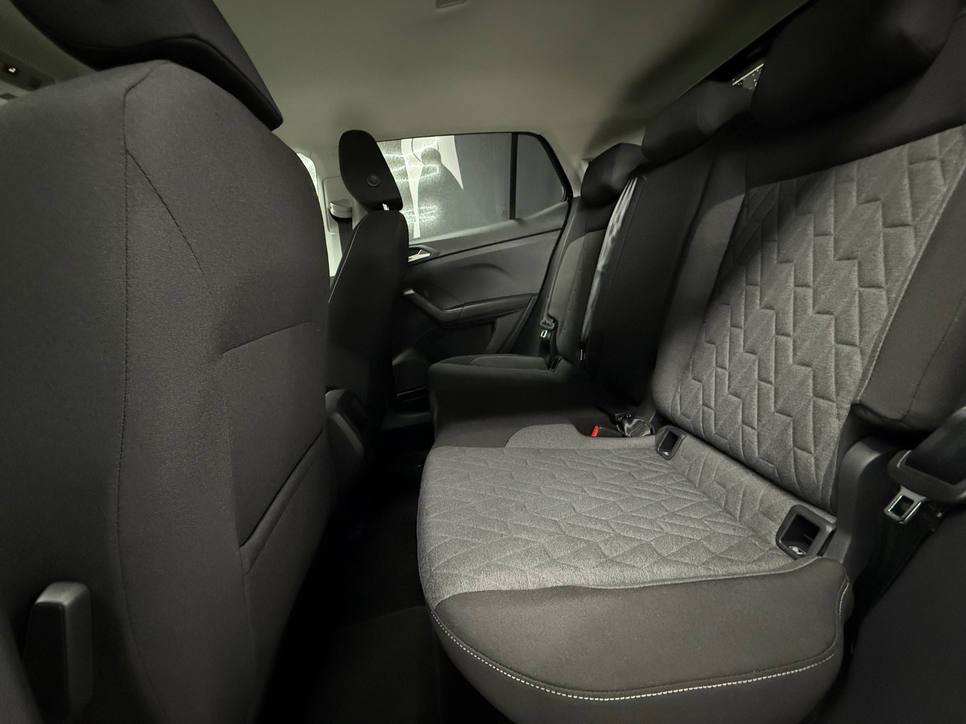 VW T-Cross 1.0 TSI Life DSG-image-11