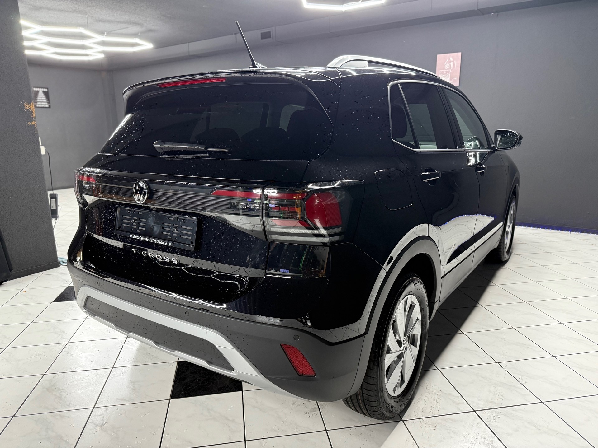 VW T-Cross 1.0 TSI Life DSG-image-5