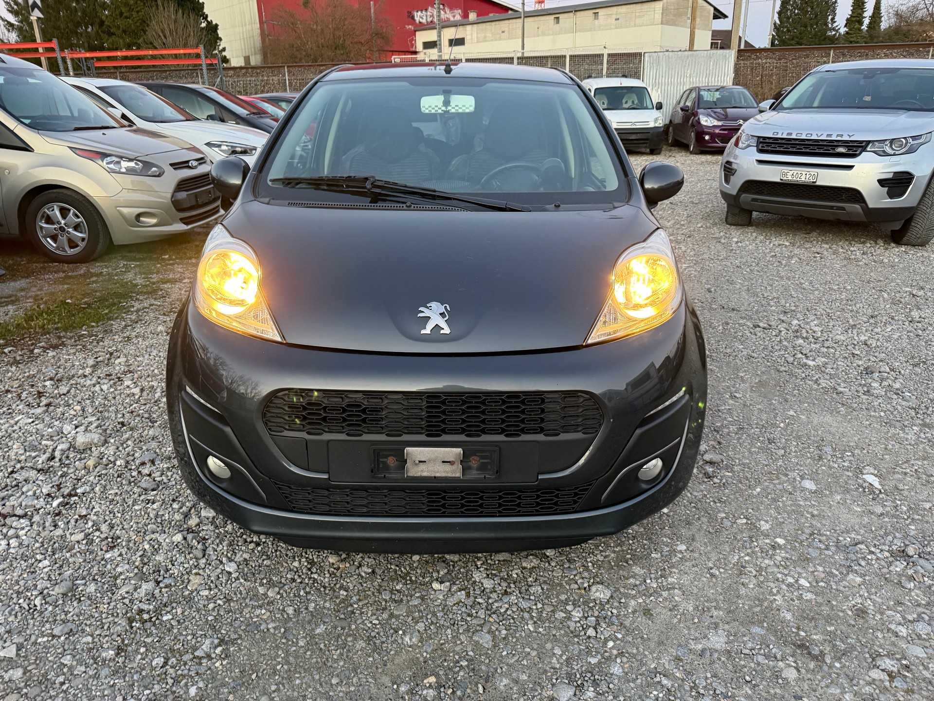 PEUGEOT 107 1.0 Swiss Edition-image-0