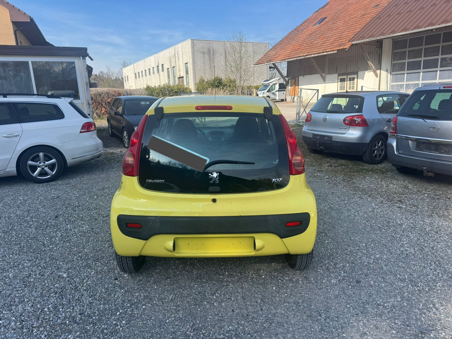 PEUGEOT 107 1.0 Swiss Edition-image-4