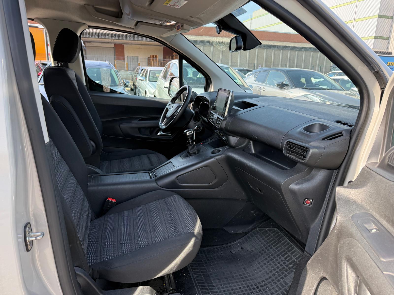 OPEL Combo Life 1.2 Edition S/S-image-11
