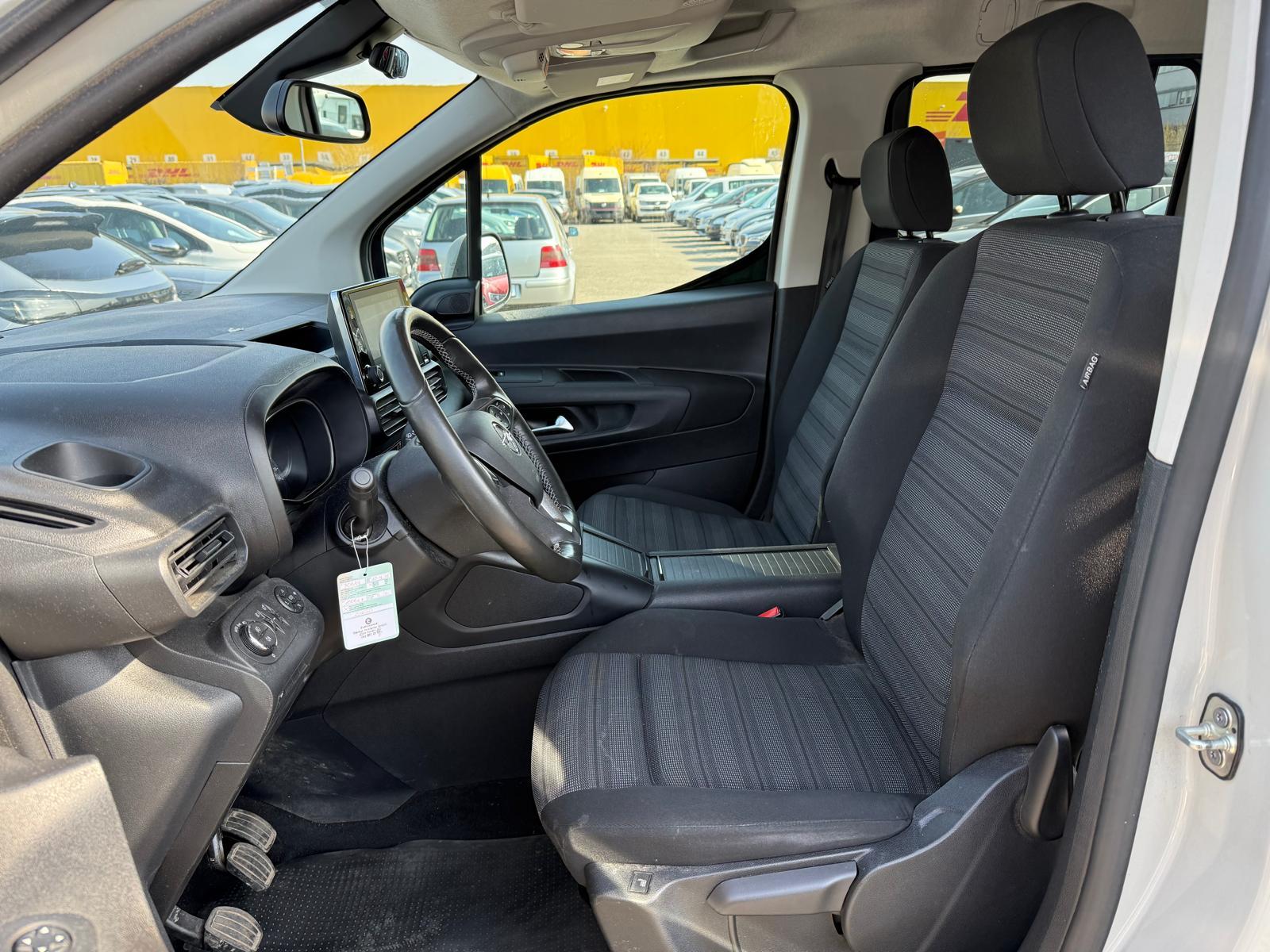 OPEL Combo Life 1.2 Edition S/S-image-9