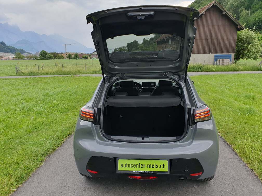 PEUGEOT 208 1.2 Hybrid Allure Premium+-image-13