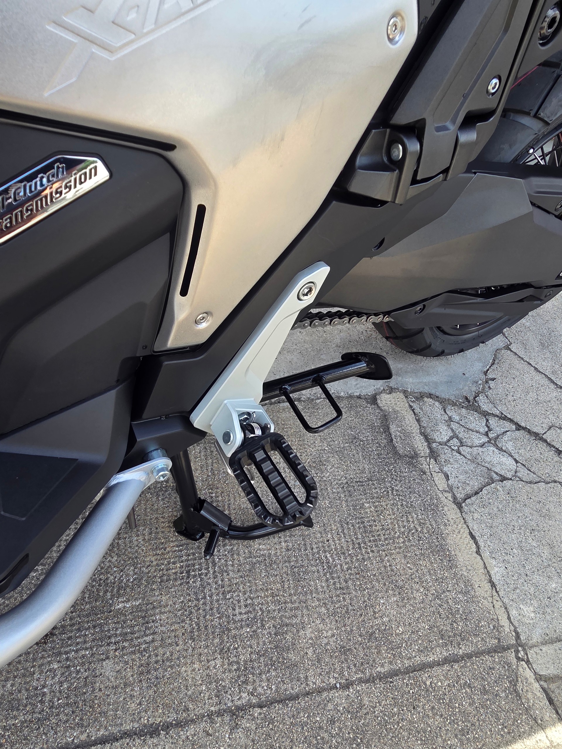 HONDA X-ADV 750-image-4