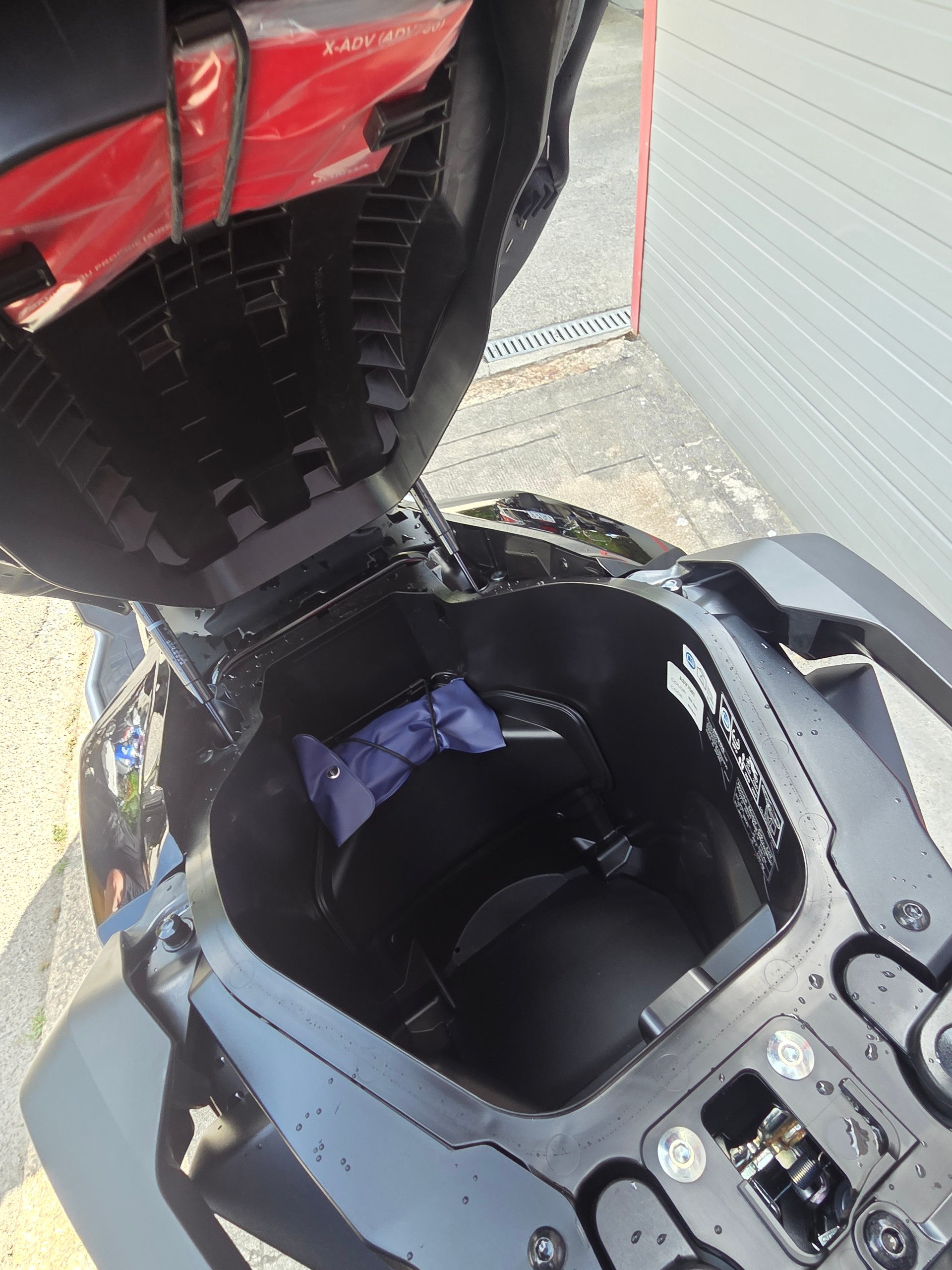 HONDA X-ADV 750-image-6