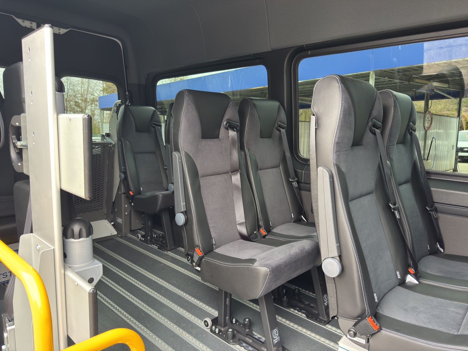 Image MERCEDES-BENZ SPRINTER eSprinter TPMR PRO KA 3665 Worker