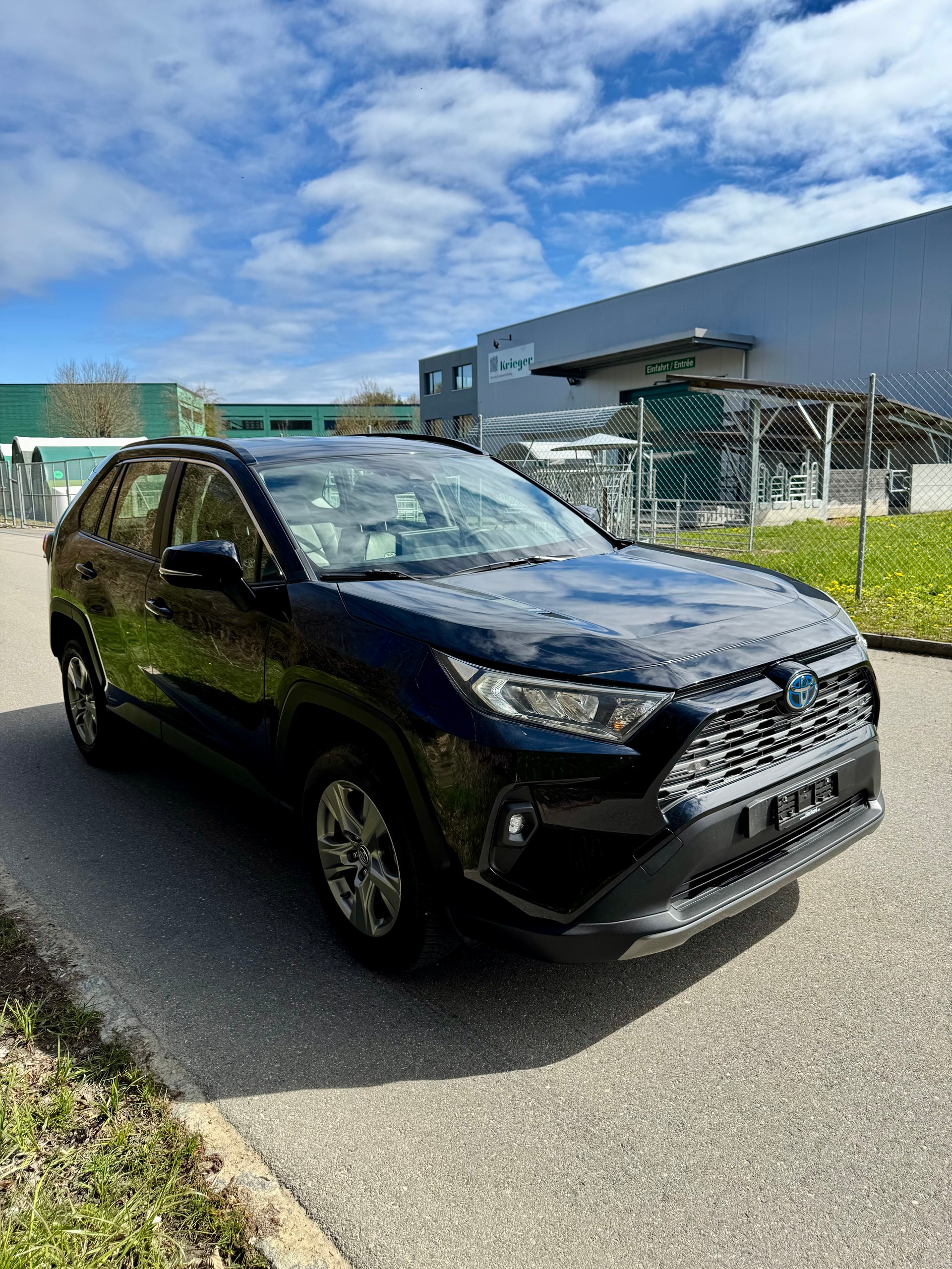 TOYOTA RAV-4 2.5 HSD Comfort e-CVT 4WD-image-1