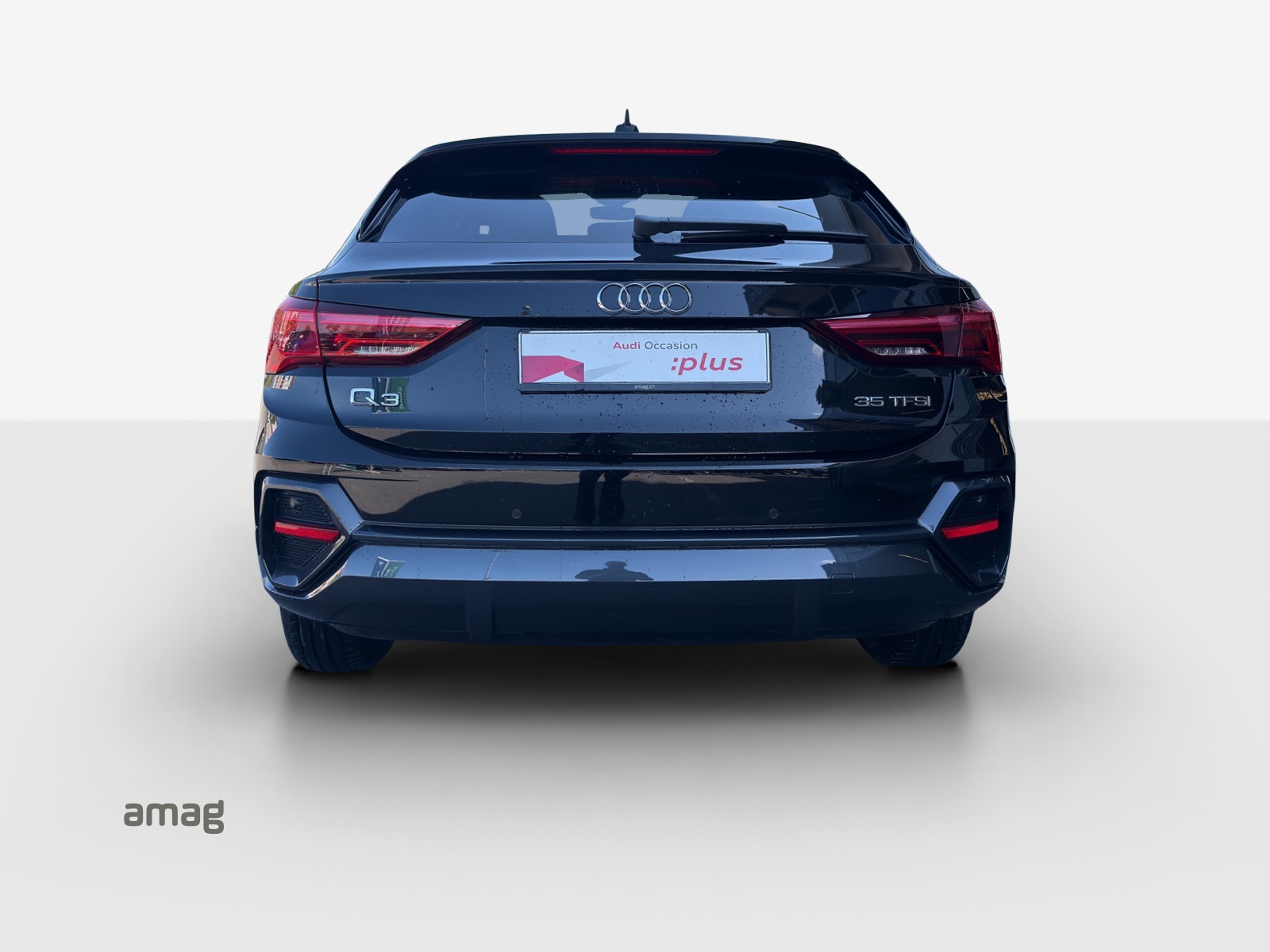 AUDI Q3 Sportback 35 TFSI Attraction S-tronic-image-3