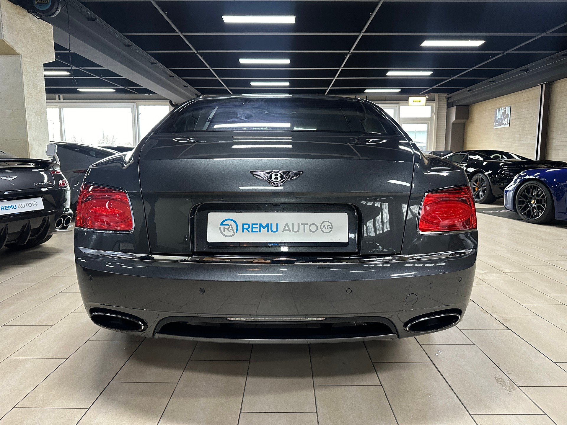 BENTLEY Flying Spur 6.0 V12 CH-Fahrzeug-image-6