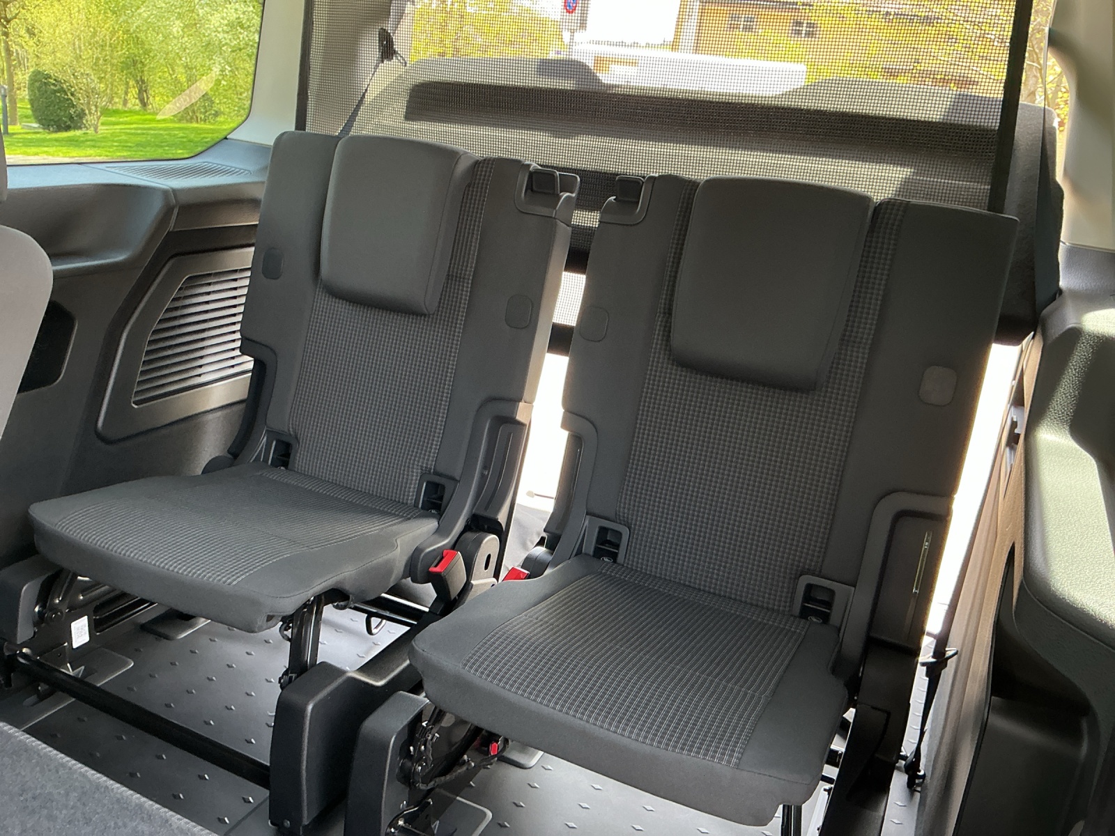 VW Caddy Maxi 1.5 TSI Plug in Hybrid Liberty DSG-image-14