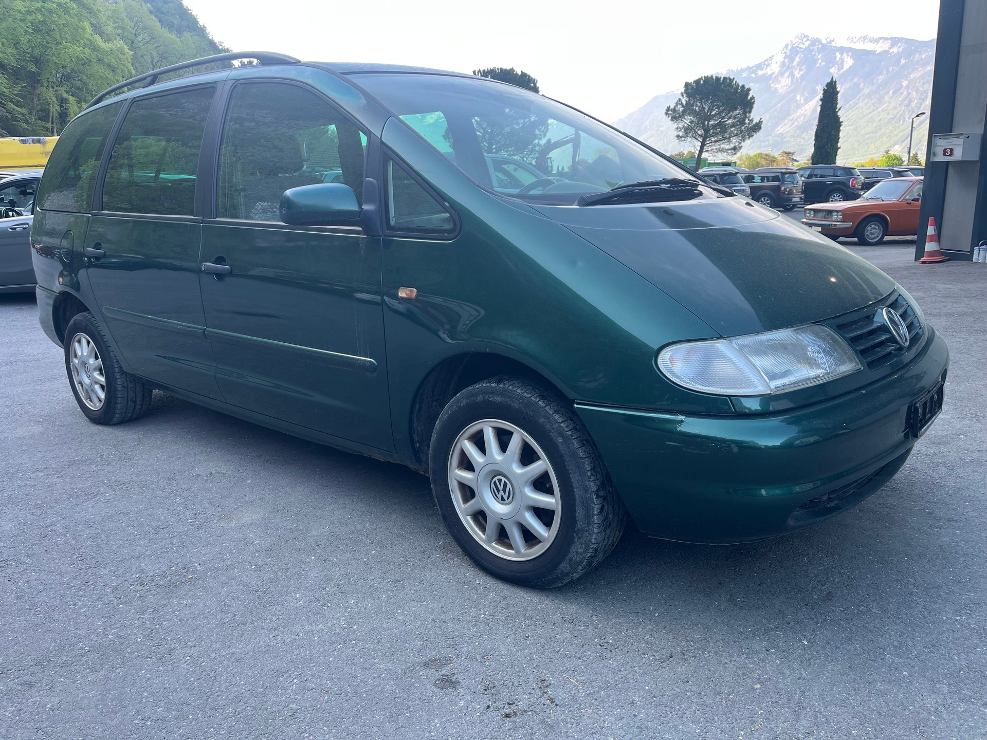 VW Sharan 2.8 VR6 Trendline-image-1