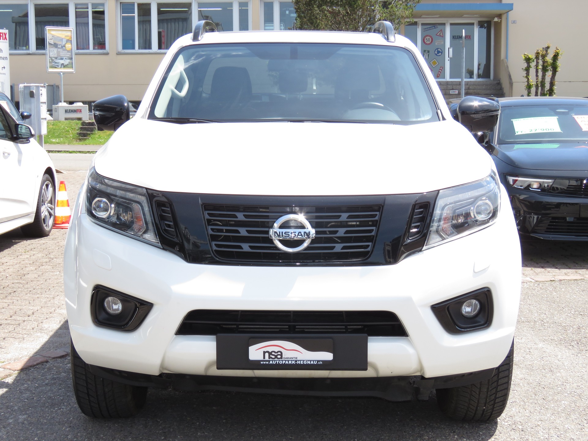 NISSAN Navara Double Cab Tekna 2.3 dCi 4WD-image-1
