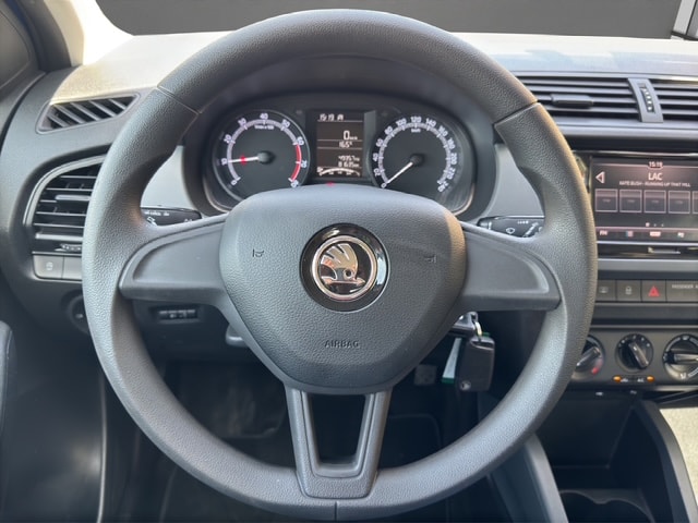 SKODA Fabia 1.0 MPI Active-image-9