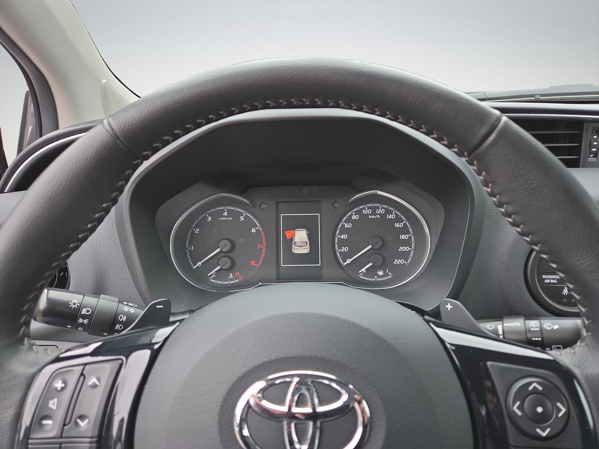 TOYOTA Yaris 1.5 VVT-iE Trend MdS-image-10