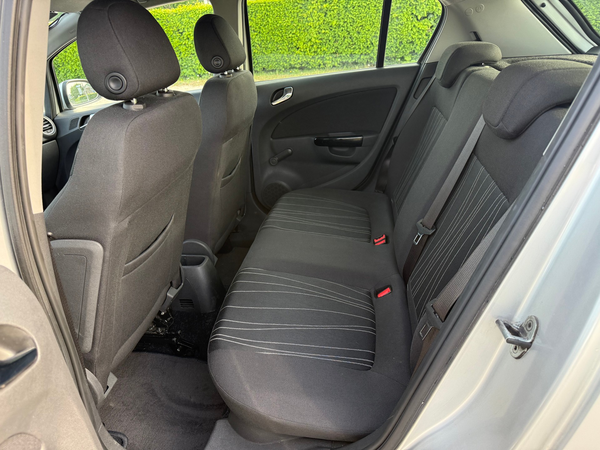 OPEL Corsa 1.4 TP Anniversary Automatic-image-7