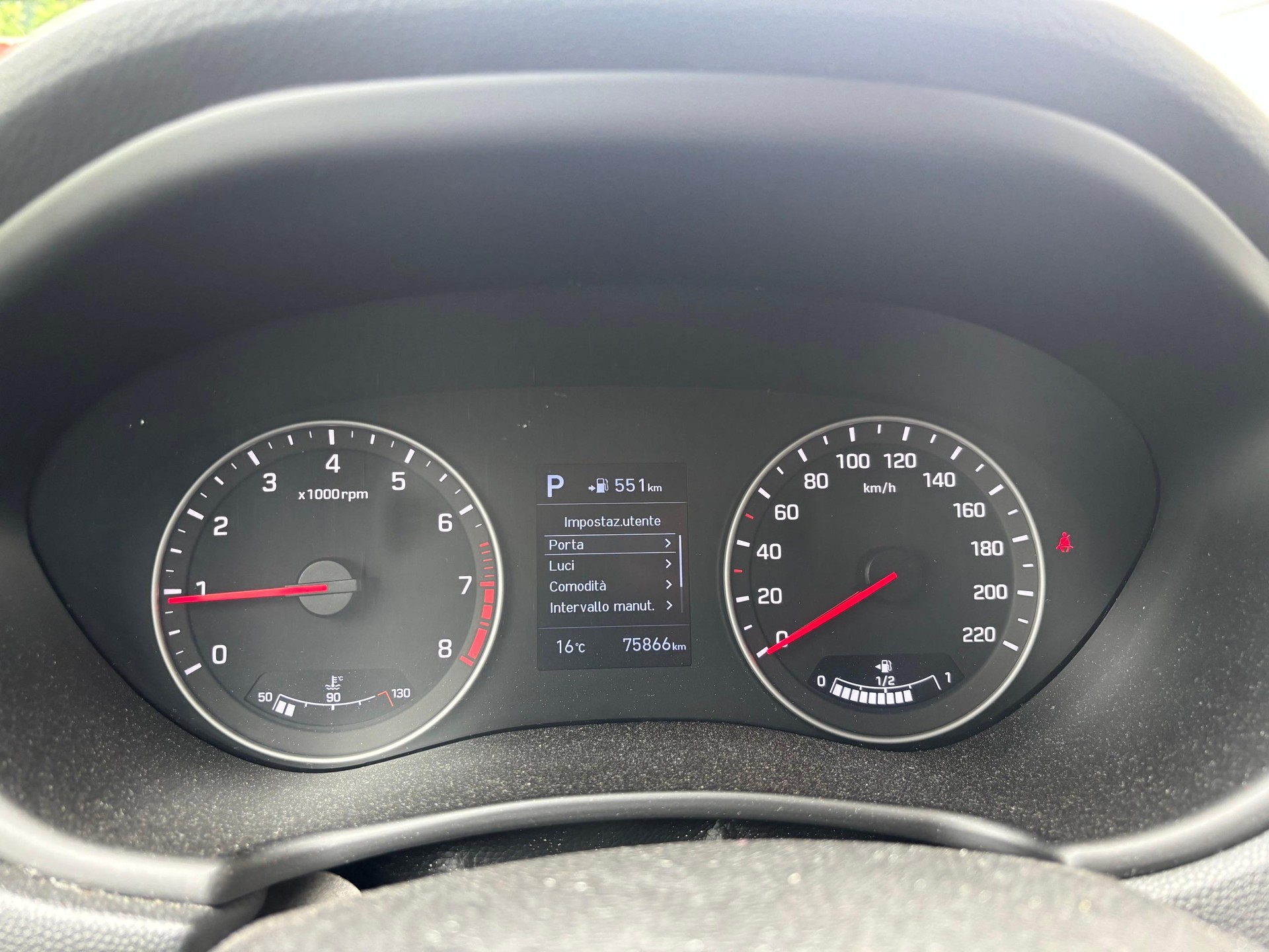 HYUNDAI i20 1.0 T-GDi 120 Amplia-image-8