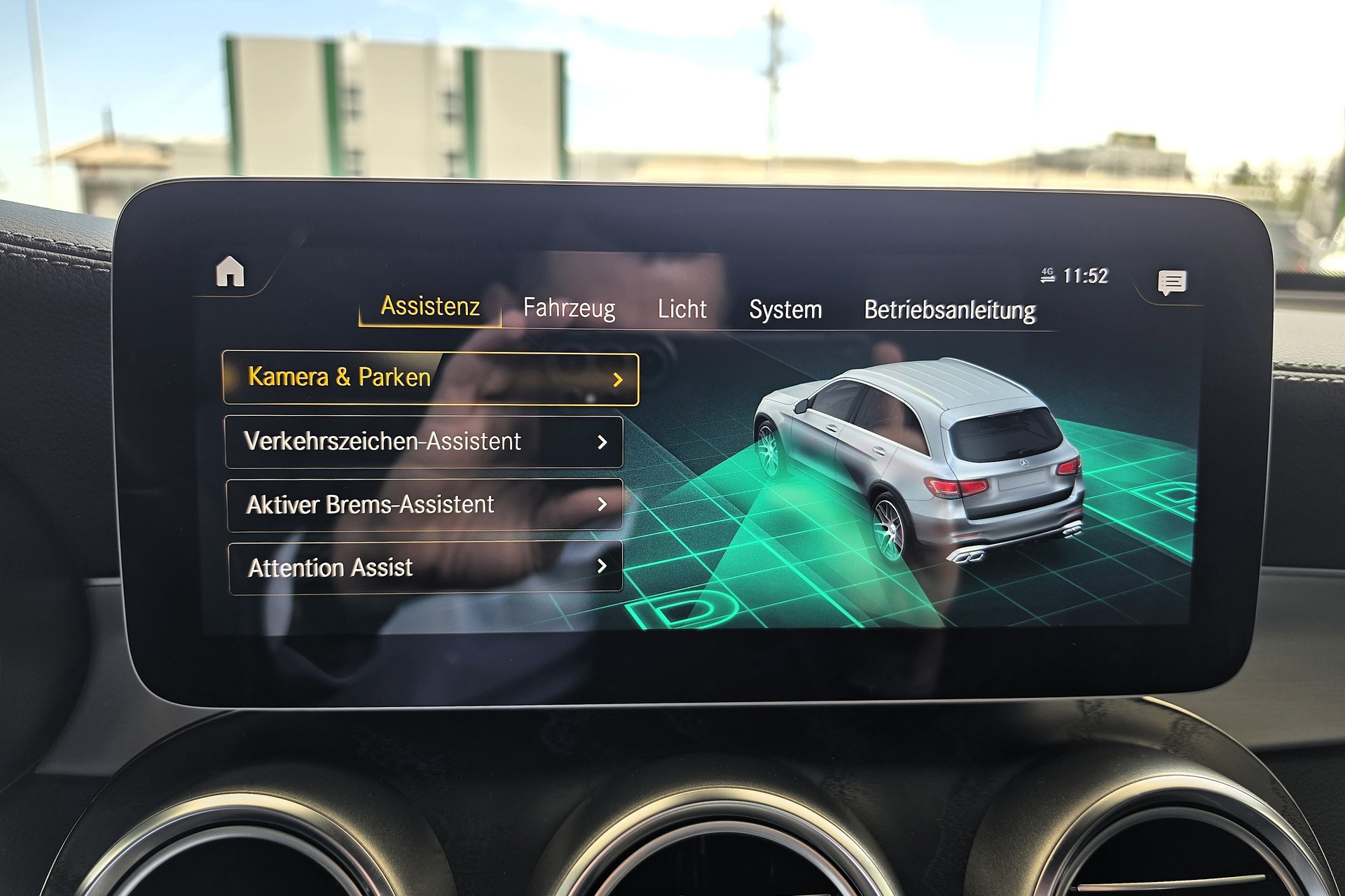 MERCEDES-BENZ GLC 220 d AMG Line 4m-image-13