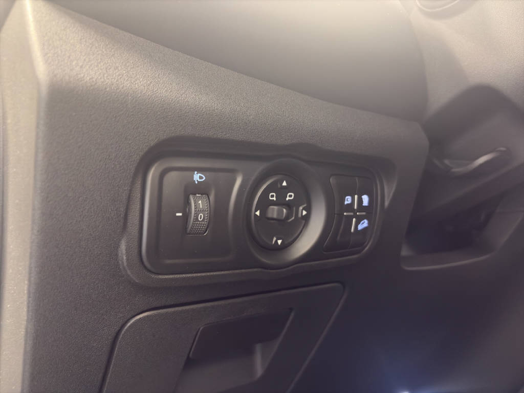 BAW 212 2.0 TD 4WD-image-9