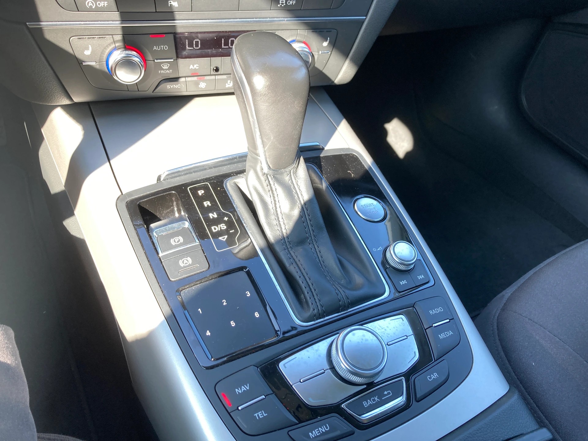AUDI A6 Avant 3.0 TDI V6 Attraction quattro S-tronic-image-11