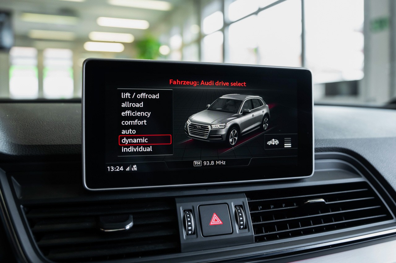 AUDI SQ5 3.0 TFSI quattro S-tronic-image-19