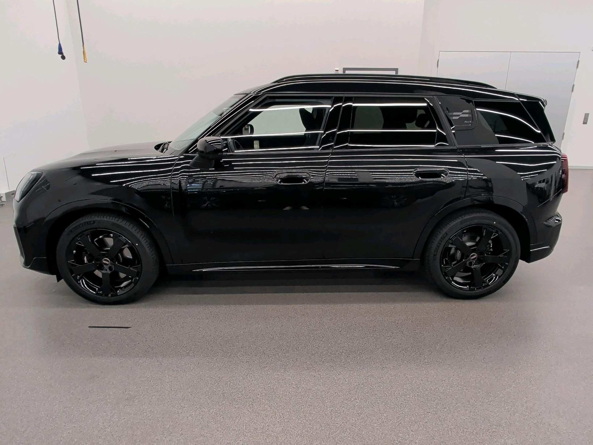 MINI Countryman S ALL4-image-2