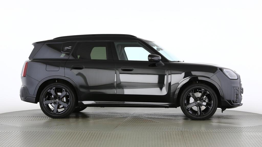 MINI Countryman S ALL4-image-3