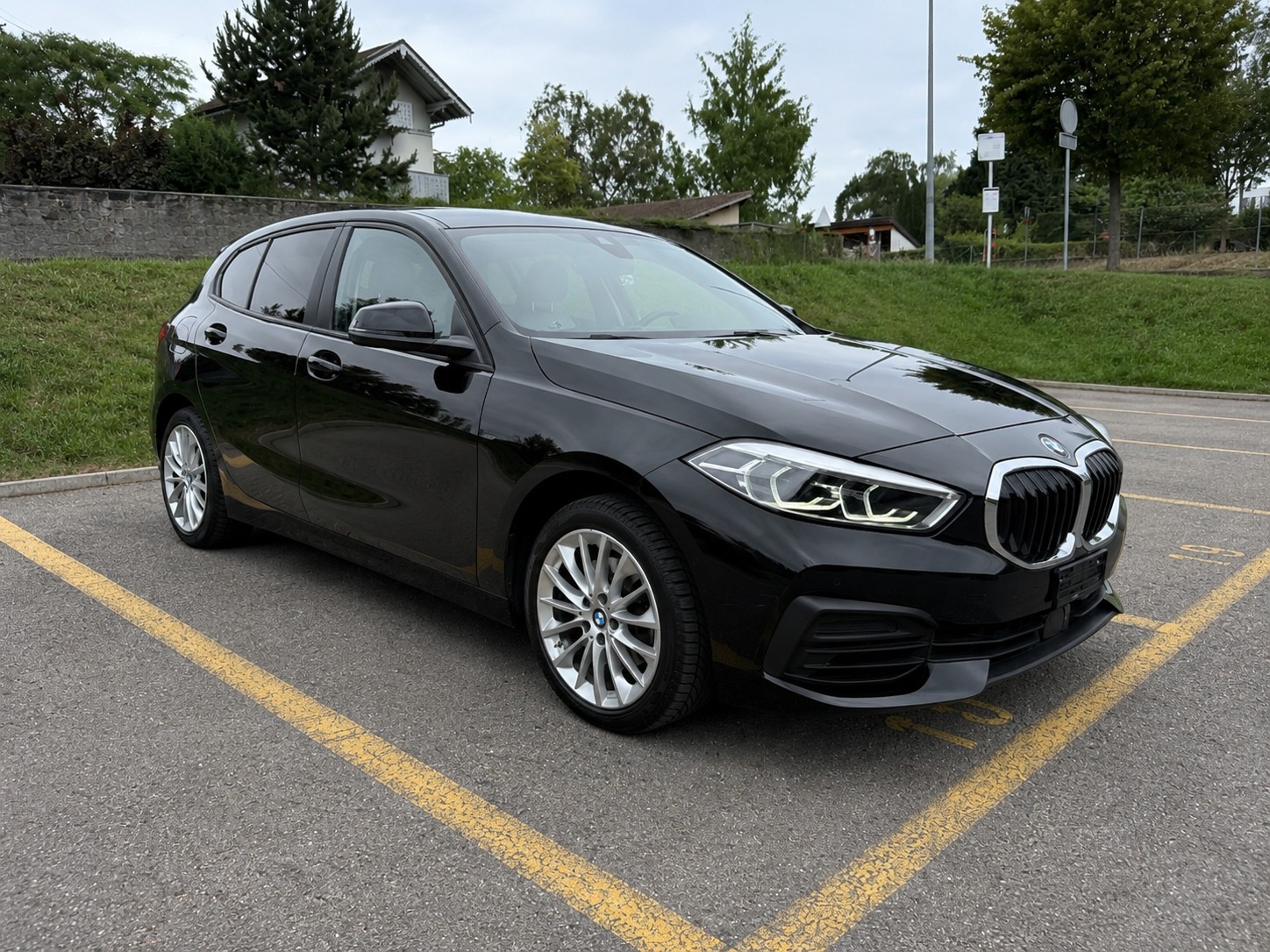 BMW 118i Fleet Edition Steptronic-image-0