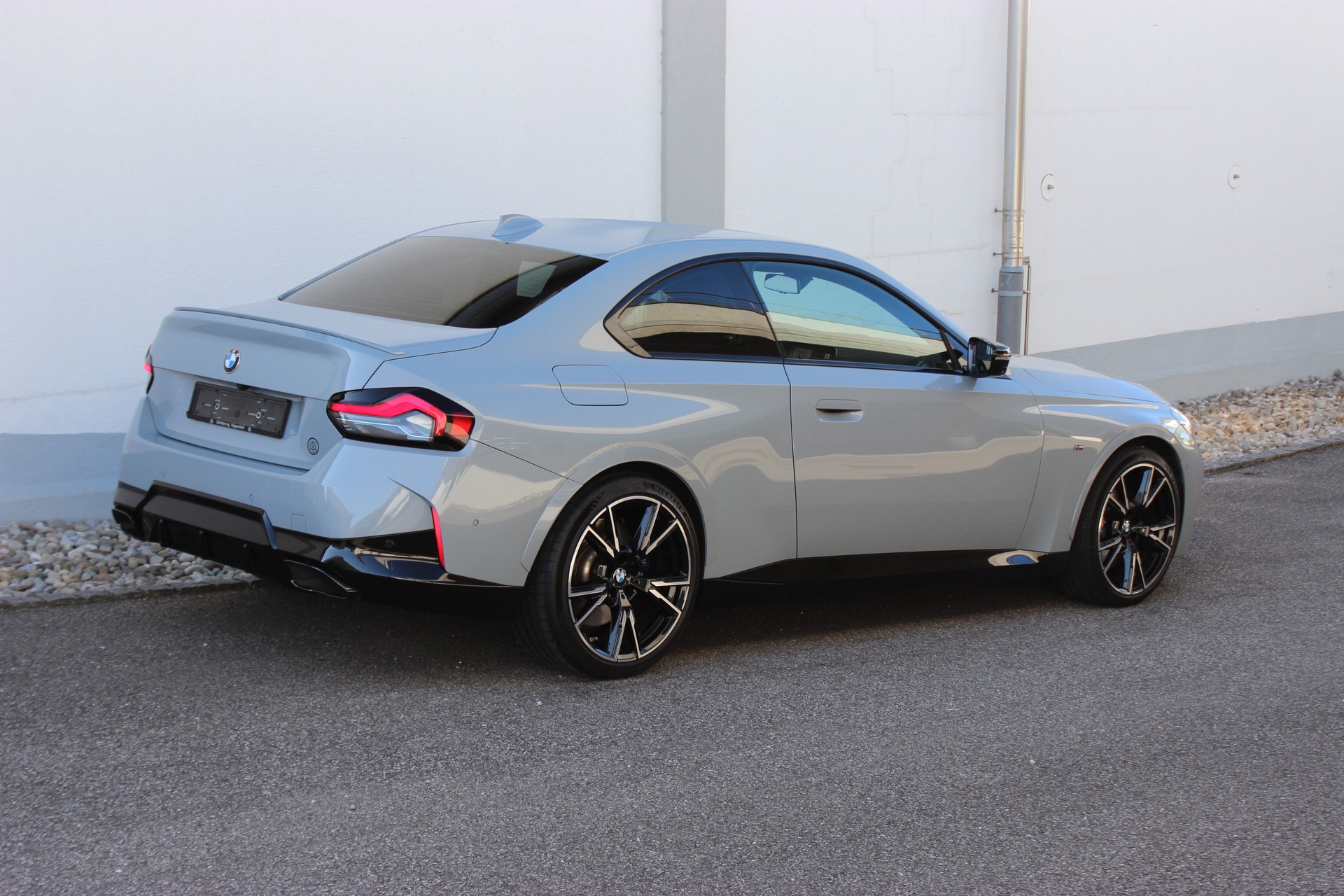 BMW M240i xDrive *BROOKLYN GRAU METALLIC*-image-5