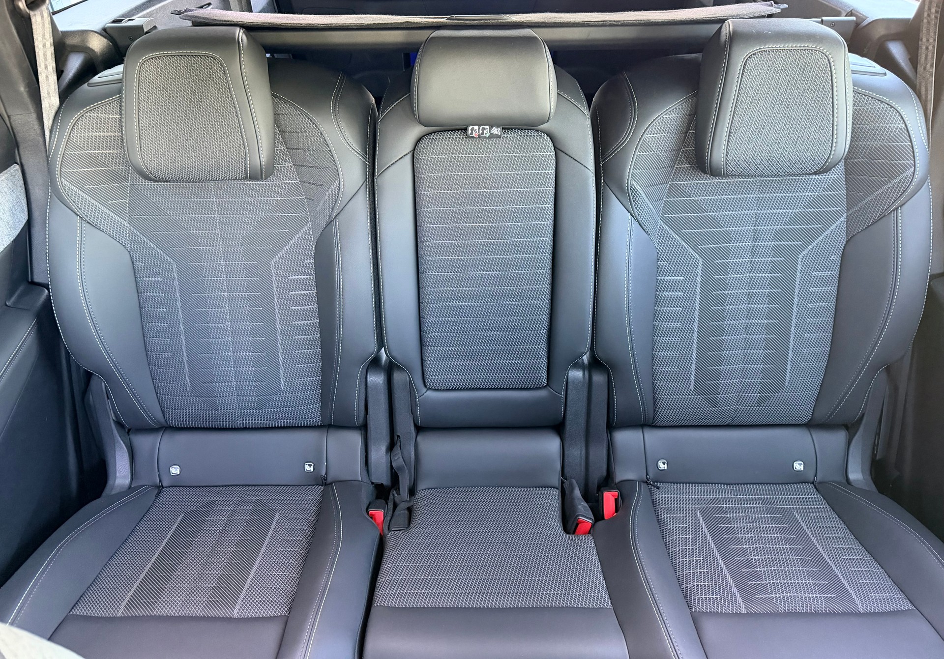 PEUGEOT 5008 145 Hybrid e-DCS6 GT-image-15
