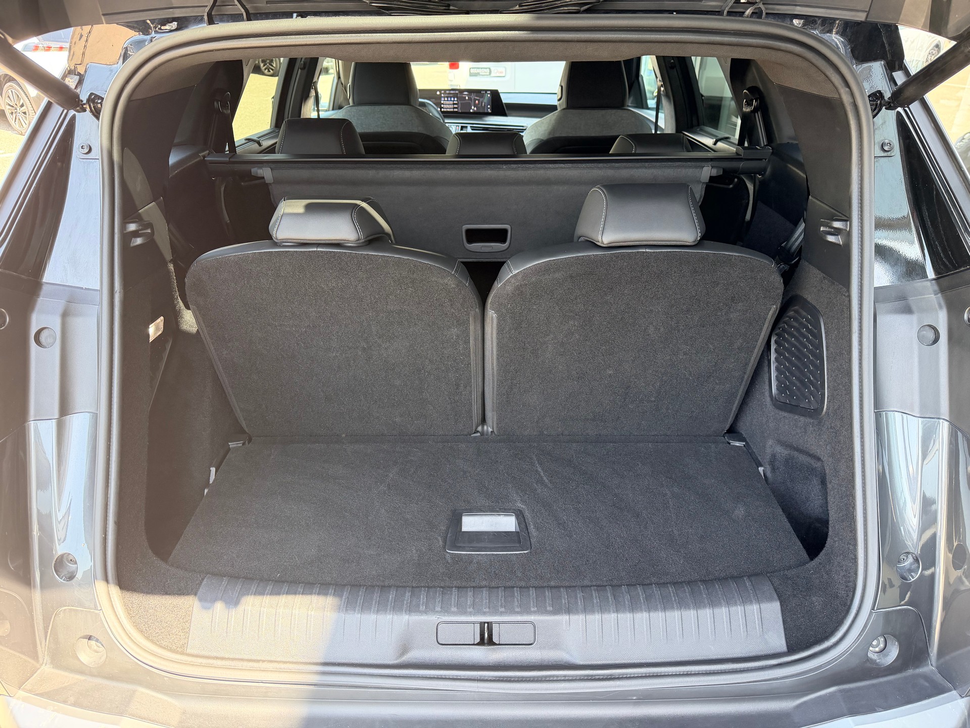 PEUGEOT 5008 145 Hybrid e-DCS6 GT-image-8