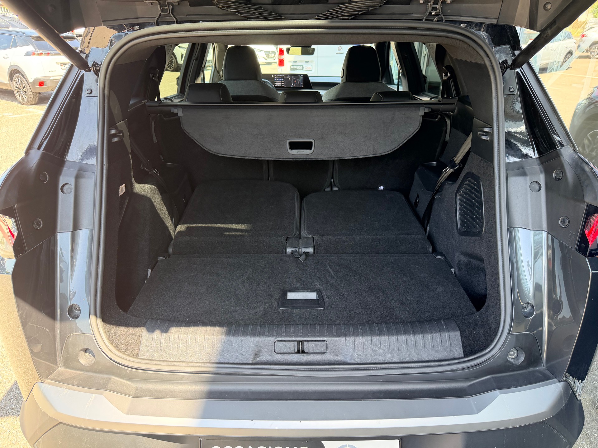 PEUGEOT 5008 145 Hybrid e-DCS6 GT-image-9