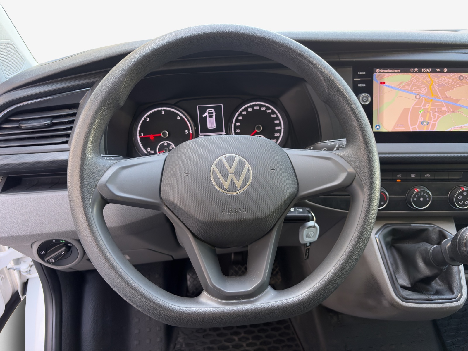 VW T6.1 2.0 TDI-image-9